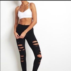 RIPPED WARRIOR LEGGING